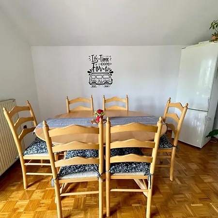 Prijeten Prostoren Apartma V Hisi Pivka Exterior photo