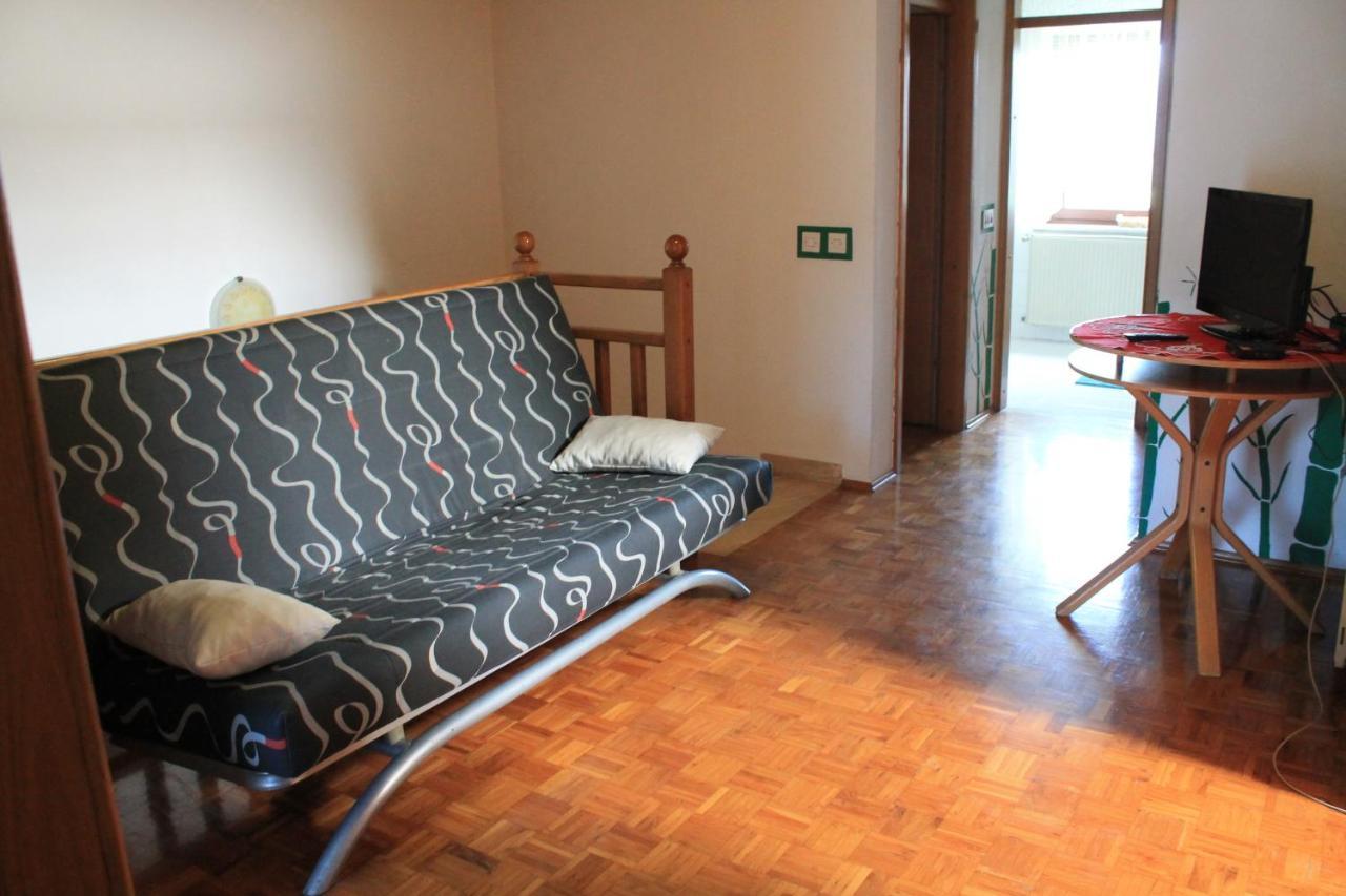 Prijeten Prostoren Apartma V Hisi Pivka